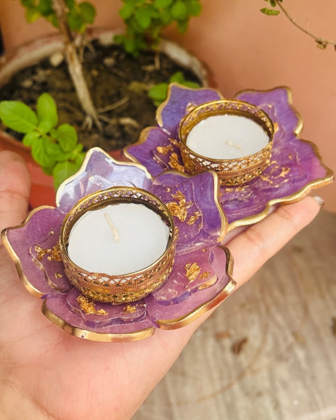 Handmade resin tealight holder, photo 2 of 5