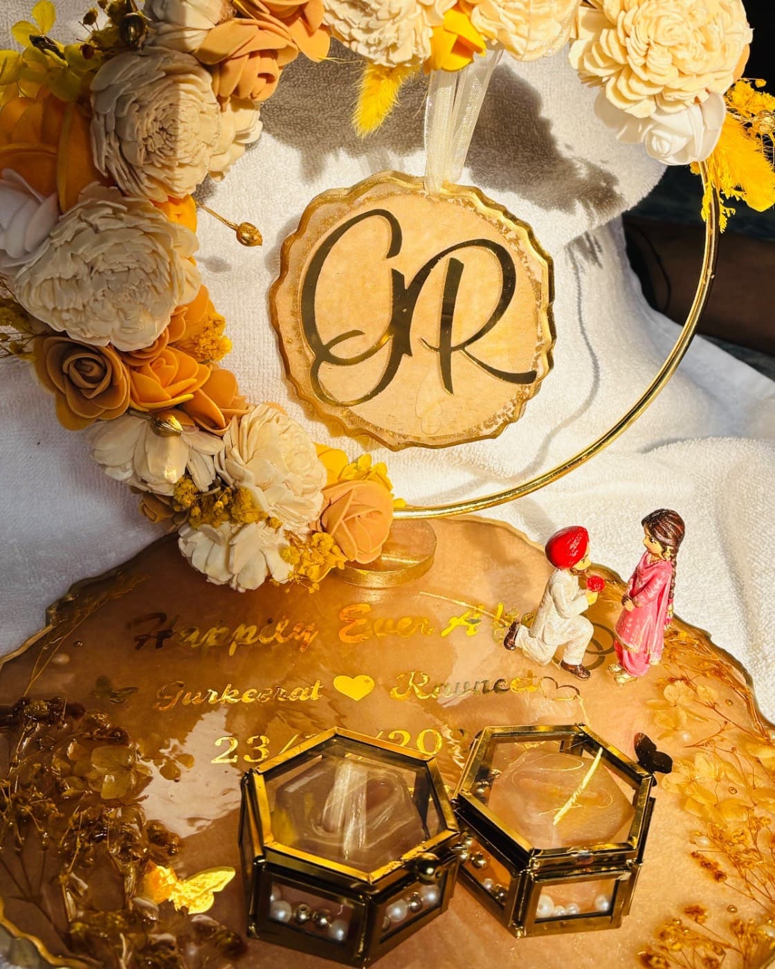 Resin engagement platter with custom miniatures, photo 6 of 7