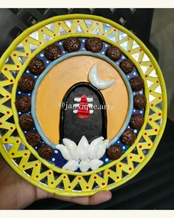 Handcrafted Shivling Lippan Art Wall Hanging