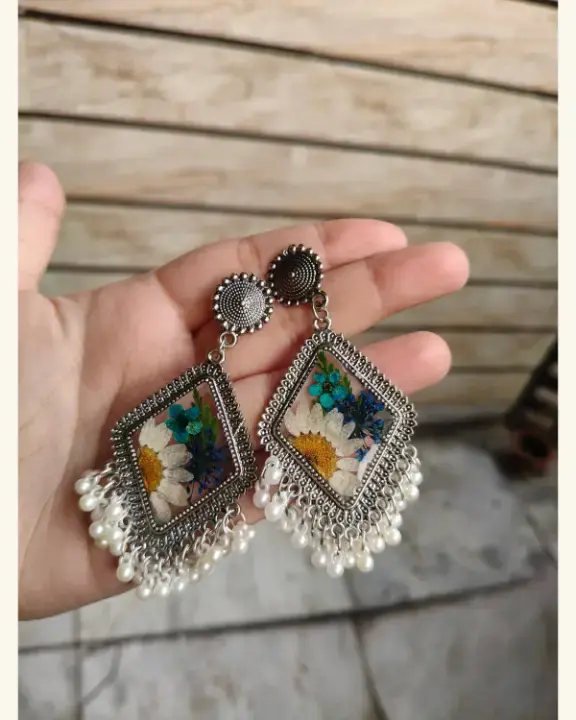Resin jhumka