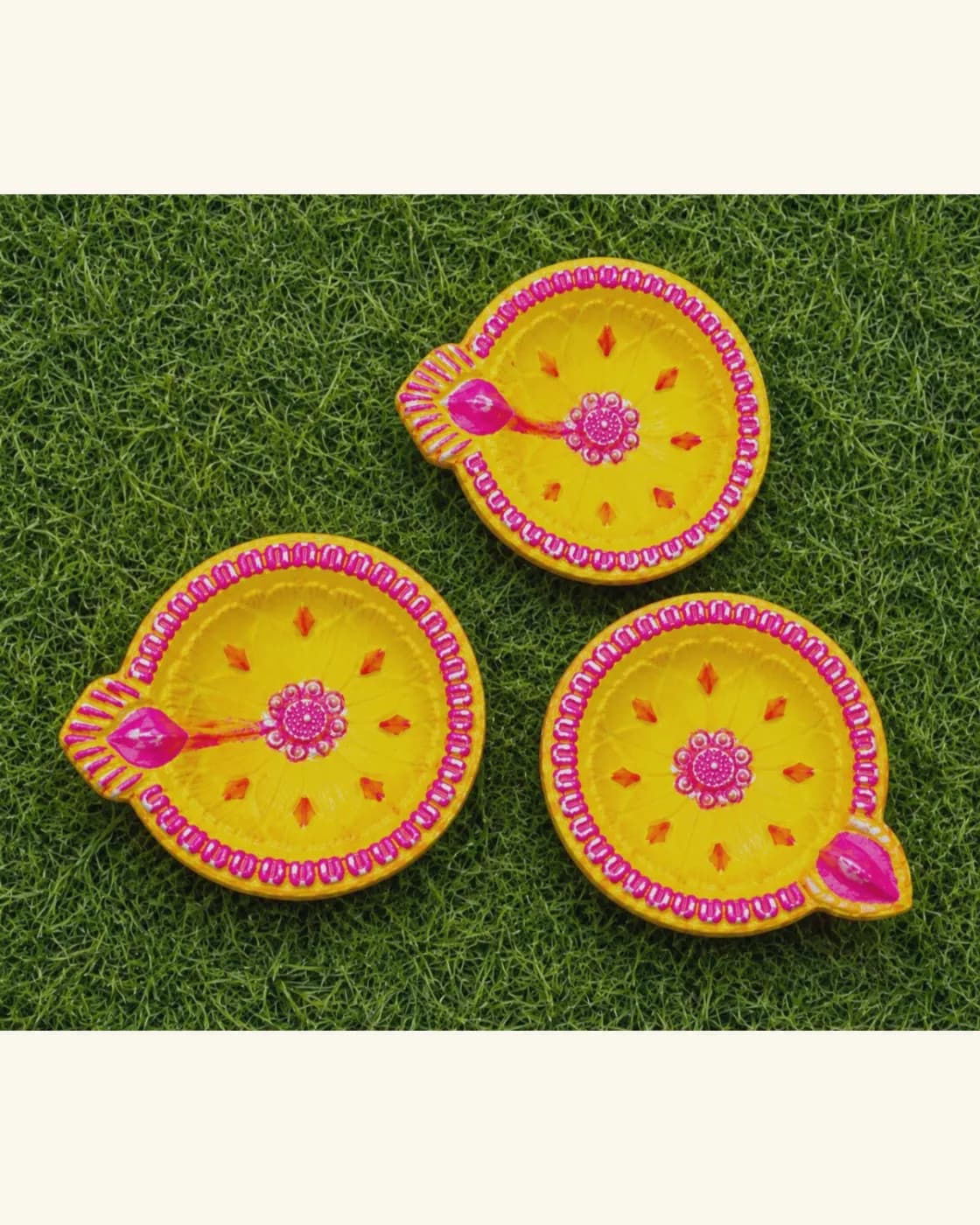 Hand-painted Diya, photo 3 of 5
