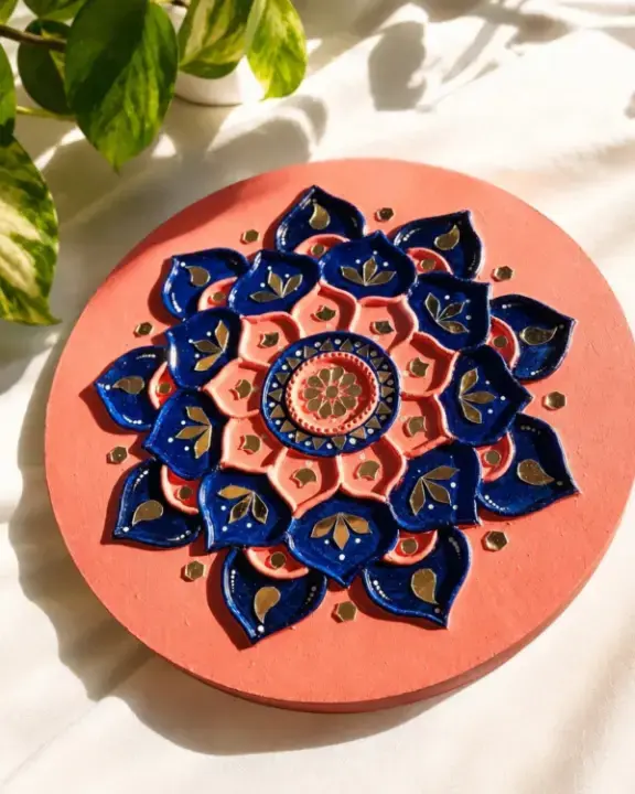 Handmade lippan wall art with mirror work - 12 inch