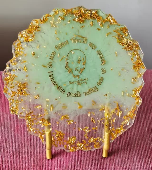 Resin Guruji frame